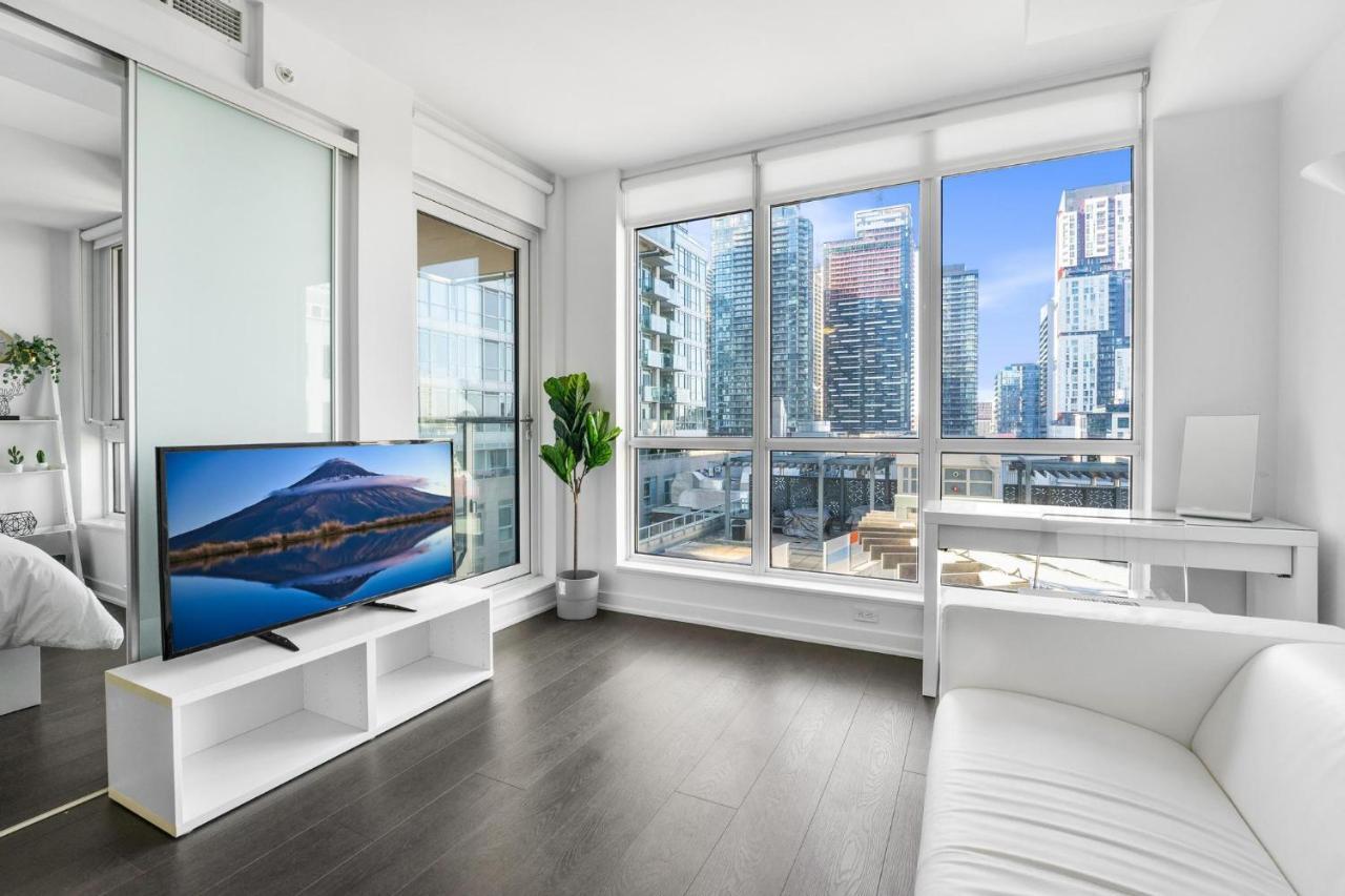 Apartamento Heart Of Downtown Toronto! Exterior foto