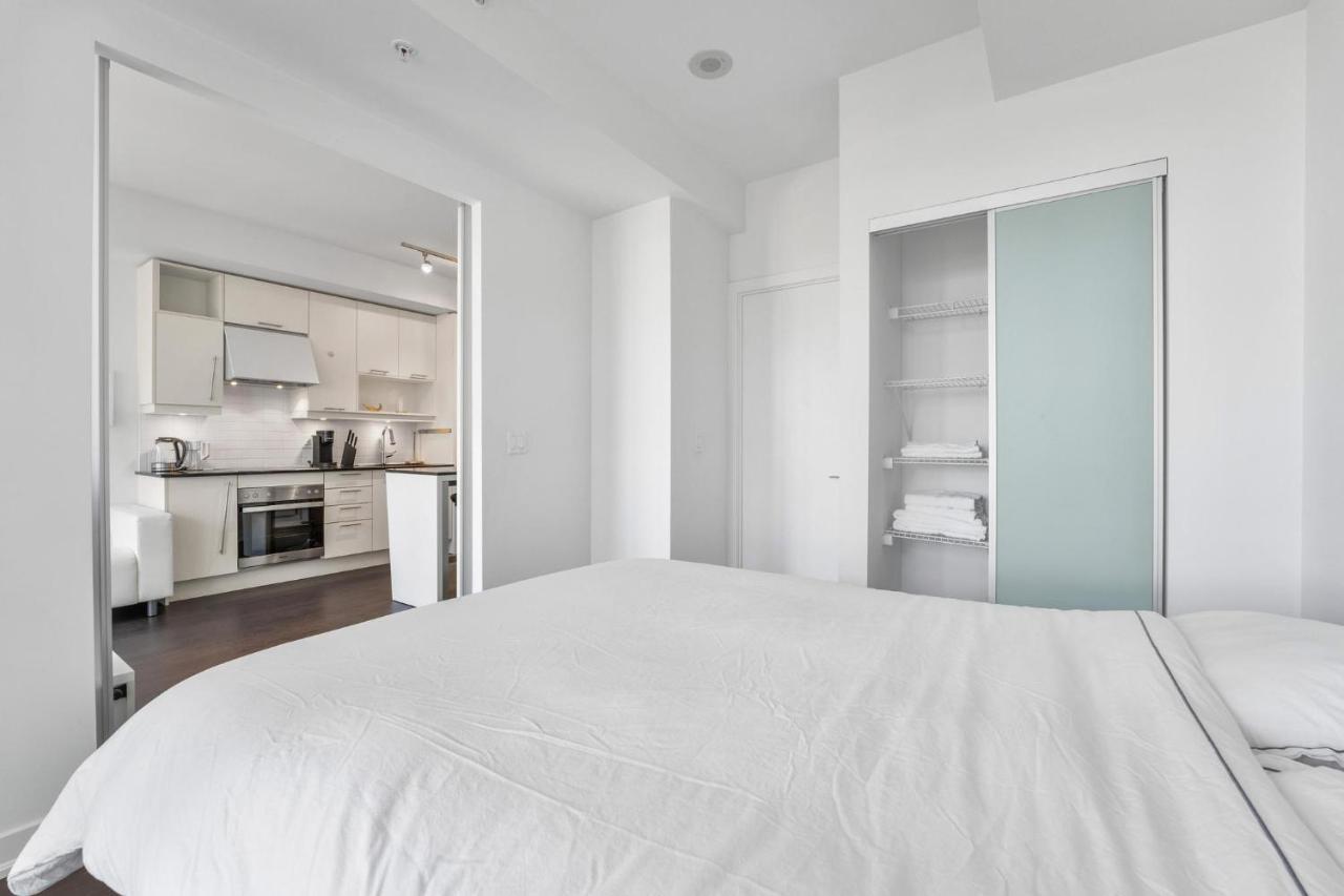 Apartamento Heart Of Downtown Toronto! Exterior foto
